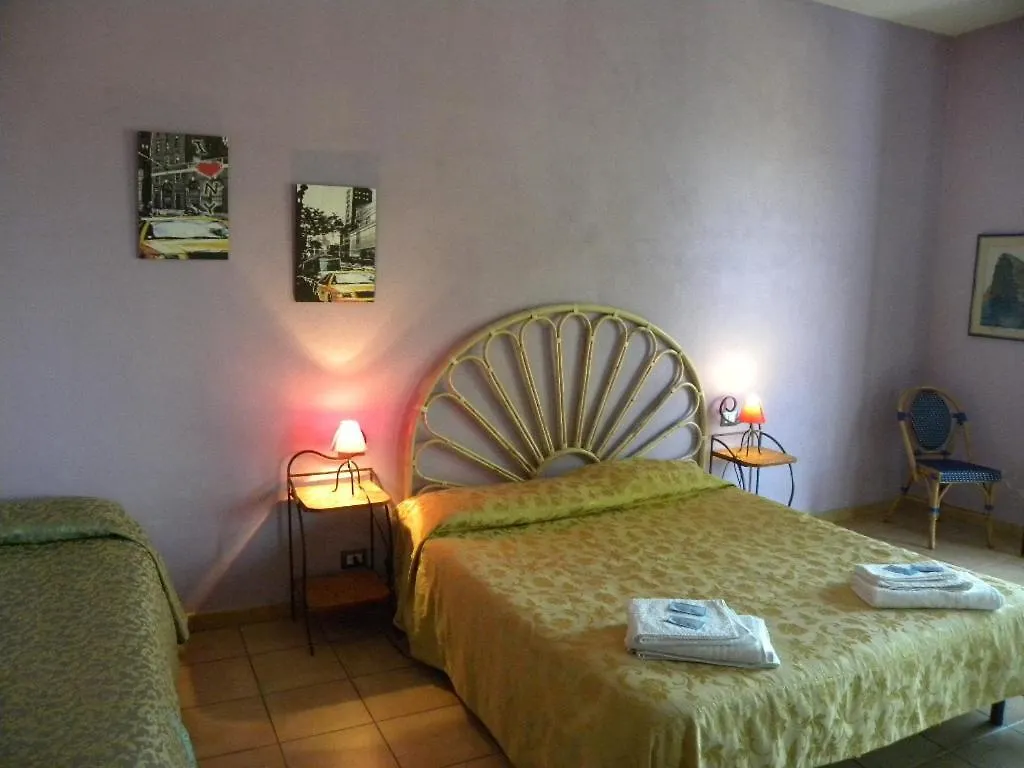 Just Be Bed and Breakfast Piraino 3*,