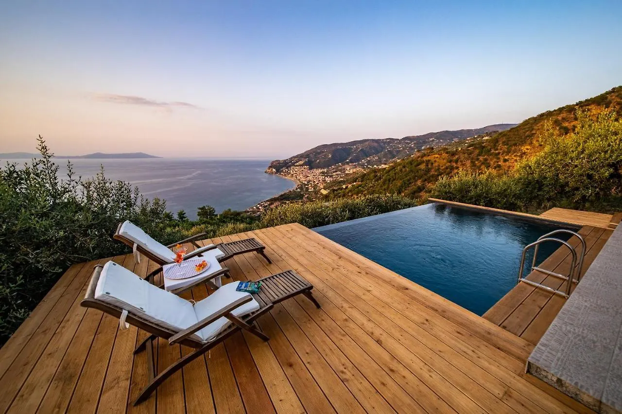 Just Be Bed & Breakfast Piraino 3*,