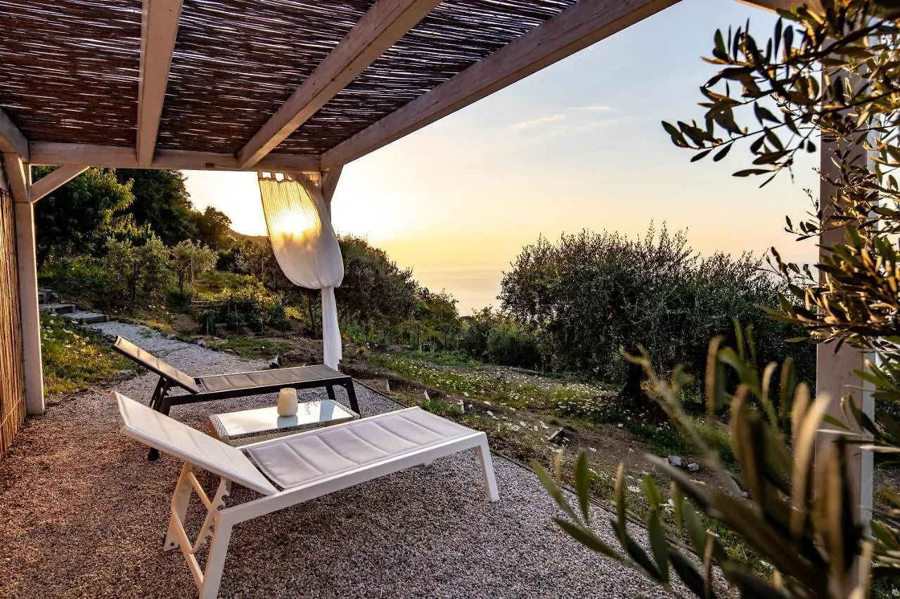 Just Be Bed & Breakfast Piraino 3*,  Italy