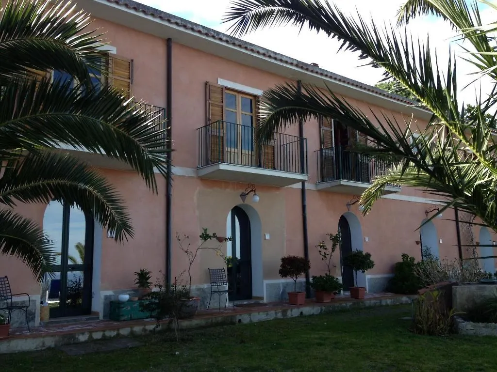 Just Be Bed & Breakfast Piraino
